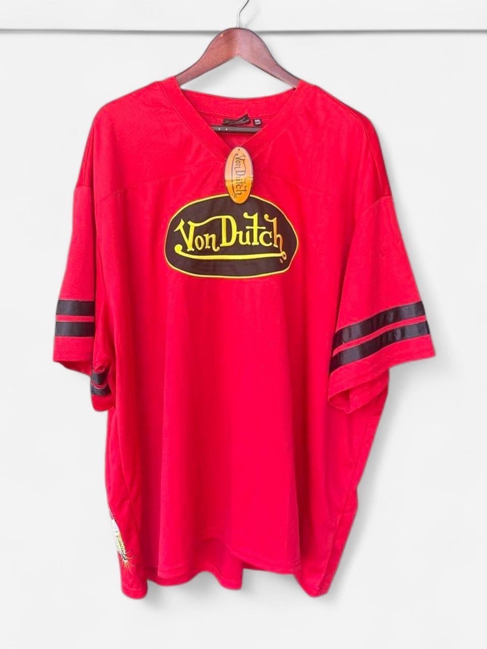 Von Dutch Red Short-Sleeve Logo Jersey with Black Sleeve Stripes